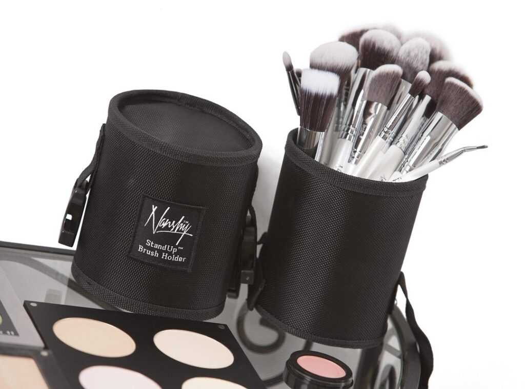 makeup artists tools