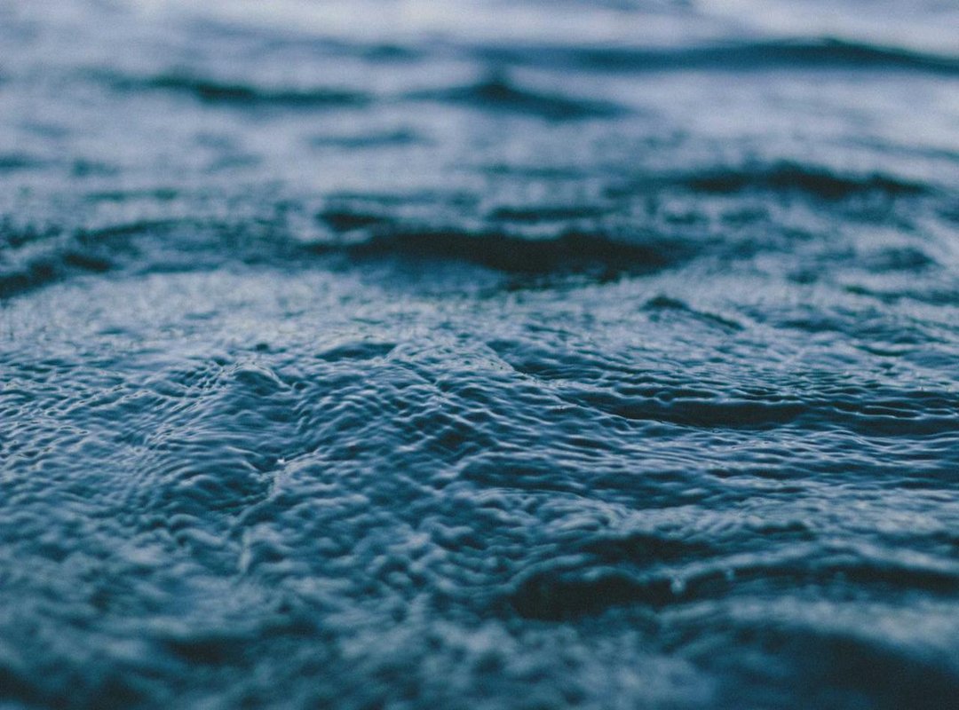 Perfect Timing: When to Send a Hug GIF for Maximum Impact